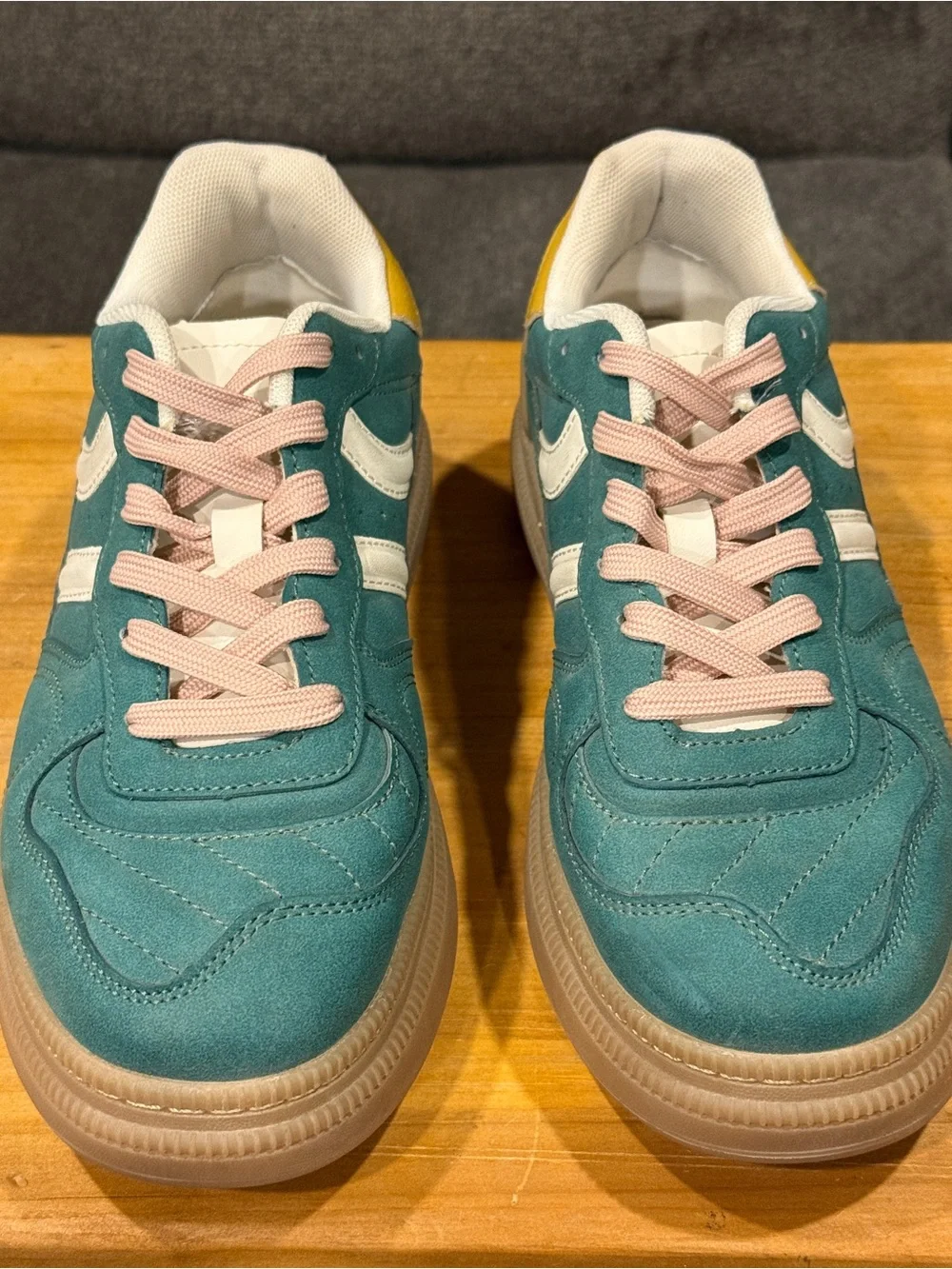 Madden Girl Goalie Platform Sneaker Women Size 7 EUC